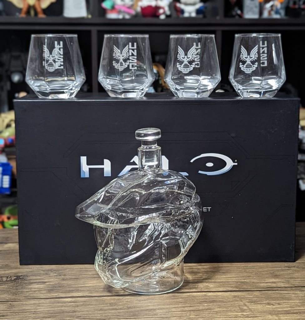 Halo Infinite Master Chief Helmet 6-Piece Whiskey Decanter Set With Glasses