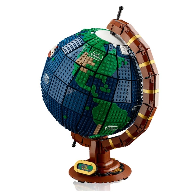 LEGO The Globe