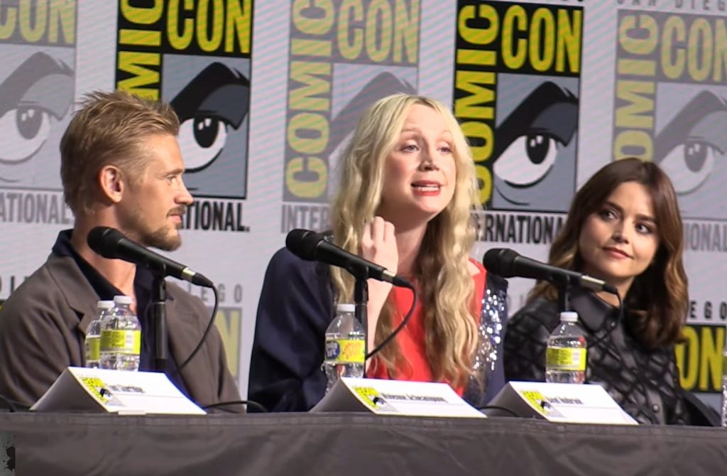 Gwendoline Christie (center) at The Sandman SDCC panel 2022. (Left: Boyd Holbrook, Right: Jenna Coleman)