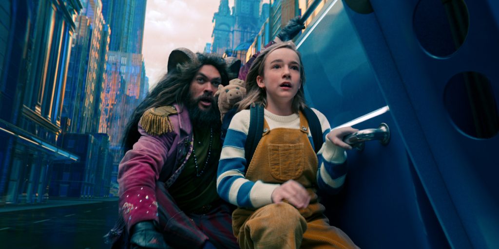 SLUMBERLAND - (L-R) Jason Momoa as FLIP and Marlow Barkley as NEMO. Cr: Netflix © 2022