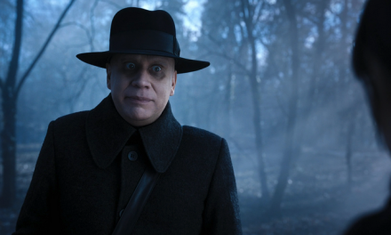 Fred Armisen Revealed as Uncle Fester in Netflix’s “Wednesday”! [NYCC 2022]