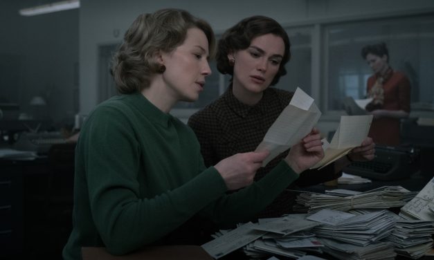 Keira Knightley & Carrie Coon On “Female Allyship” and Forgotten Stories In ‘Boston Strangler’